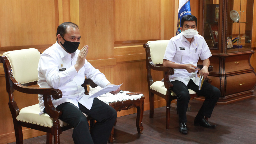 Gubernur Ingin Bantuan Kepada Masyarakat Terdampak Covid-19 Berjalan Lancar